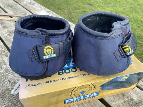 Delta hoof boots - by, cavallo