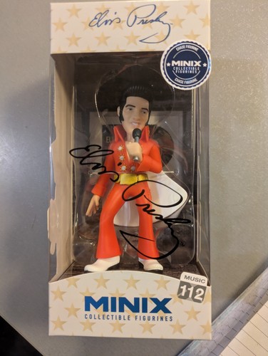 Minix collectible figurines - collectible,