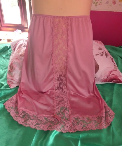 Stunning dusky pink vintage - dusky,