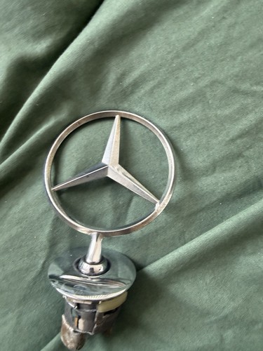 Mercedes benz bonnet - mercedes-benz, hood