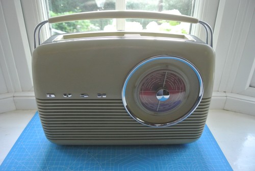 Vintage bush 82c transistor - vintage,