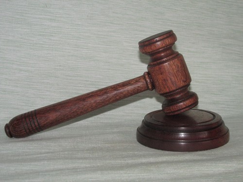 Small gavel and block - small,