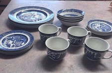 Johnson Bros Blue Willow 20 Pc