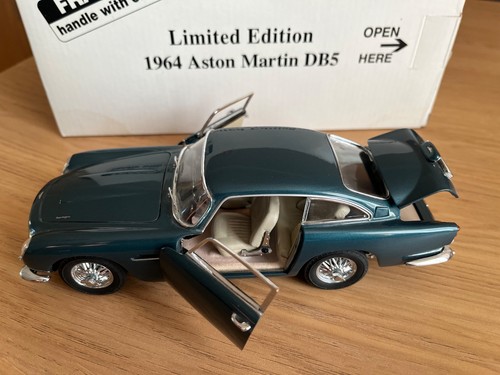 Danbury mint aston - mint, martin