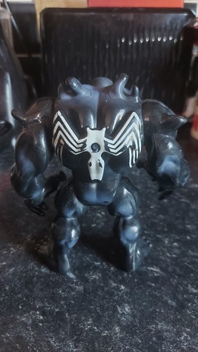 Venom action figure - action, job