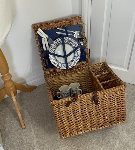 Vintage picnic hamper basket - vintage,