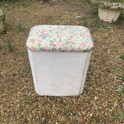 Vintage lloyd loom - style, tall