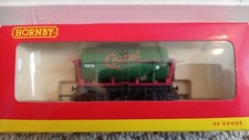 Hornby R127 tank wagon Castrol, MINT