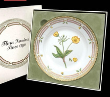 Royal Copenhagen Flora Danica Plate 19.3cm