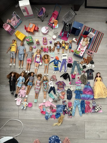 Huge bundle barbie stuff - huge,