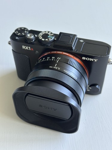 Sony dsc rx1r 24mp full - dsc-rx1r,