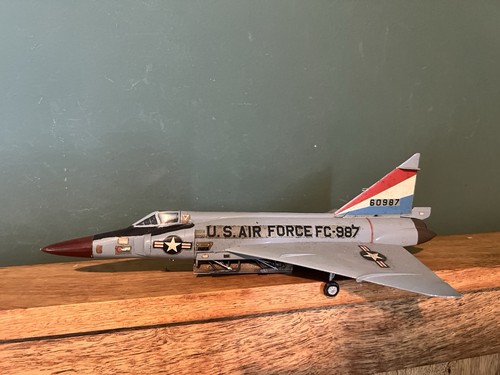 Hasegawa scale convair - hasegawa, 1:72