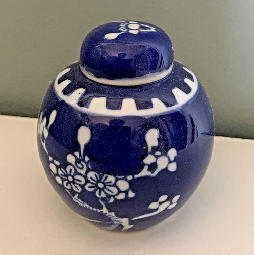 Ginger jar blue and white - jar,