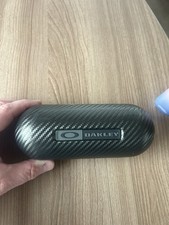 OAKLEY -- Large Carbon Fiber