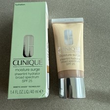 CLINIQUE Moisture Surge Sheertint Hydrator SPF 25 Universal Light All Skin Types