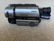SONY CCD-TR840E Hi8 Camcorder