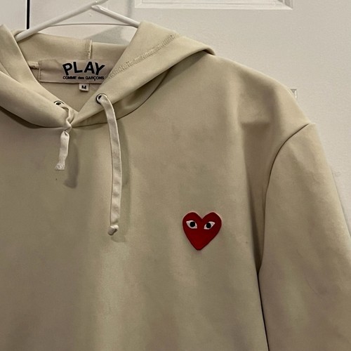Comme des garçons play - comme,