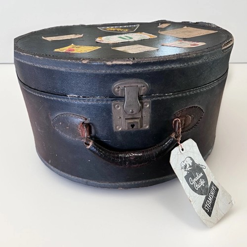 Vtg 1920s leather - steamer, hat