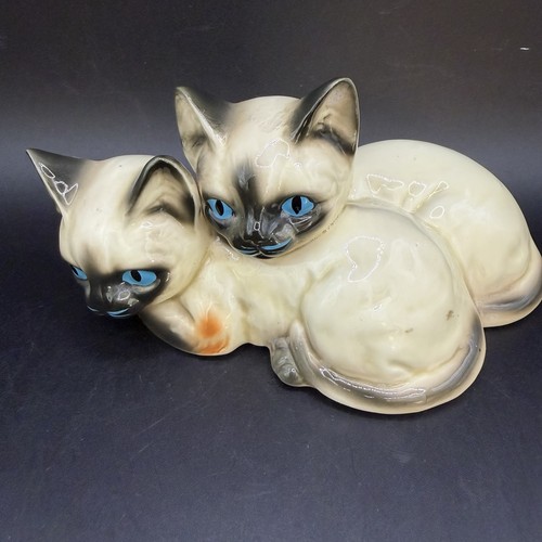 Vintage cats siamese figurine - cats,