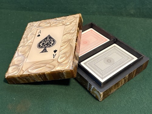 Double deck playing - double,
