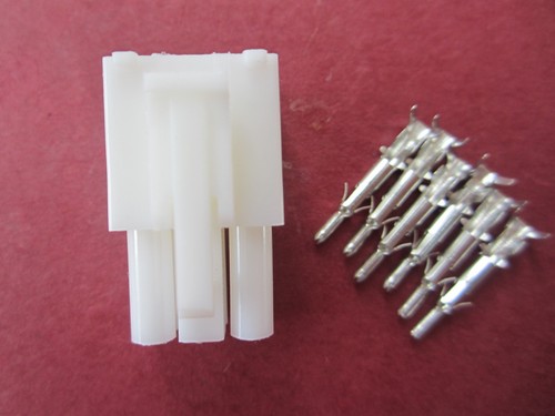 Original yaesu pin - c8,