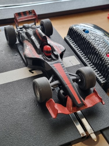 Scalextric black and red - black,