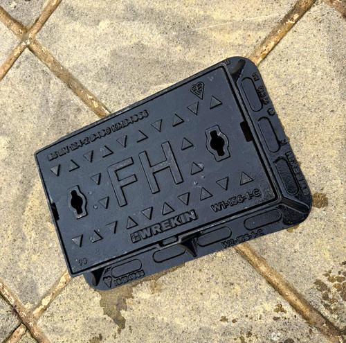 Fire hydrant manhole - fire,