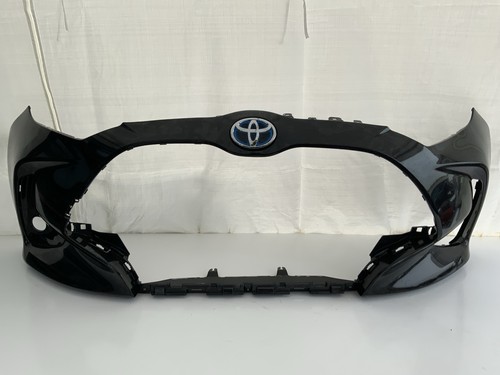 Toyota yaris front bumper - toyota, 2020