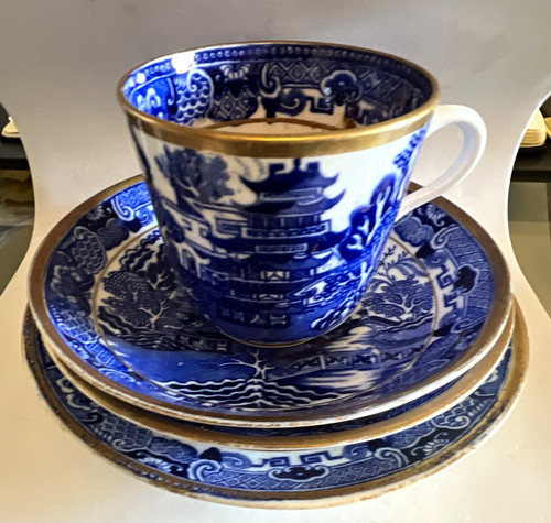 Unmarked willow pattern tea - pattern,