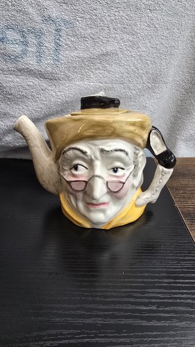Vintage artone shoemaker - artone, "shoemaker"