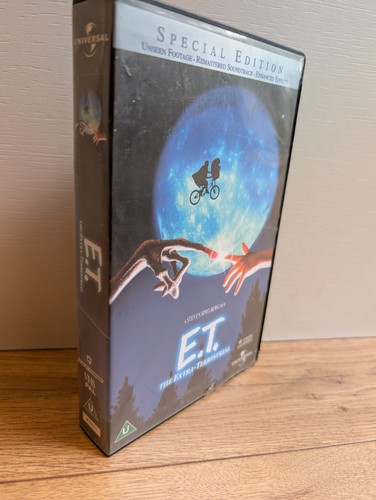 The extra terrestrial vhs - e.,