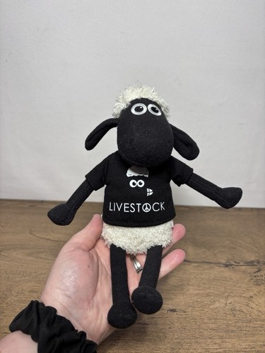 Small shaun the - shaun, aardman