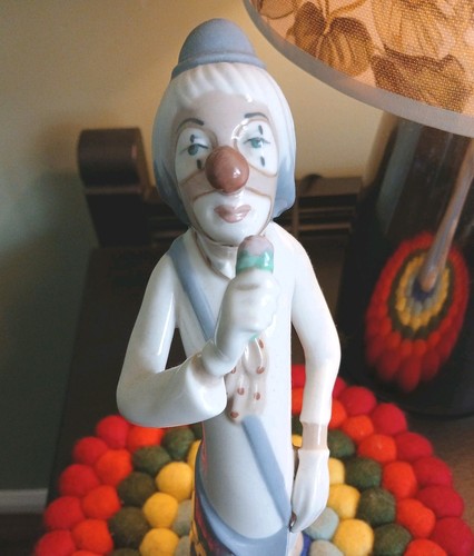 This figurine vintage - figurine,