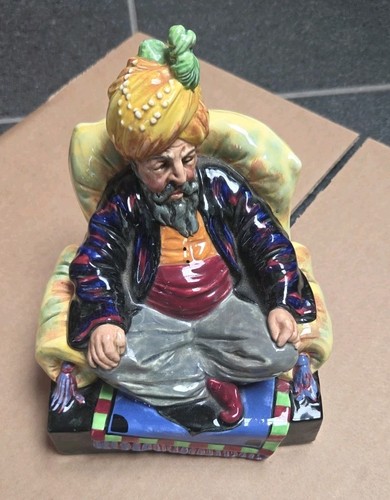 Vintage royal doulton figurine - vintage,