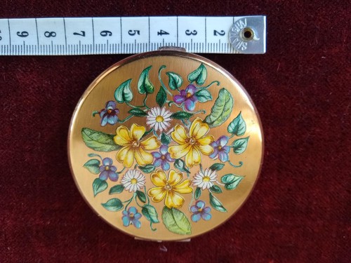 Vintage powder puff - puff, compact