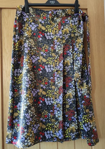 Per una floral satin midaxi - una,