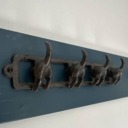 Metal vintage dog tail hooks - metal,