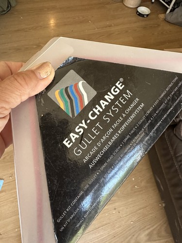 Easy change gullet - change, bar