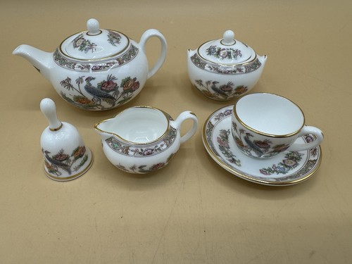 Wedgwood kutani crane - wedgwood,