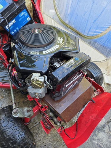 Briggs stratton 14hp v - v, twin
