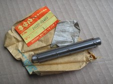 Suzuki FZ FS 50 FZ50 FS50 ?? engine gearbox shaft 24121-02405 genuine UNUSED