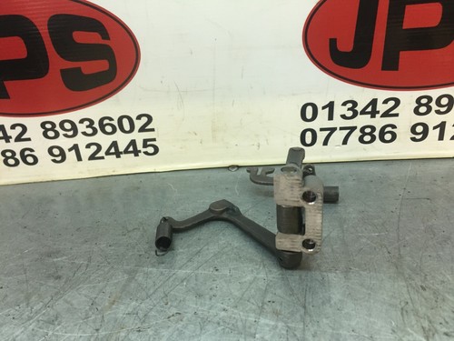 Internal diesel pump linkage