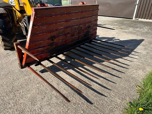Moulton 7ft6 buckrake - 7ft6, twin