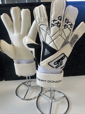 MERT GUNOK Sells Goalkeeper