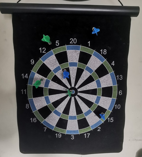 Funtime magnetic dart board - magnetic,