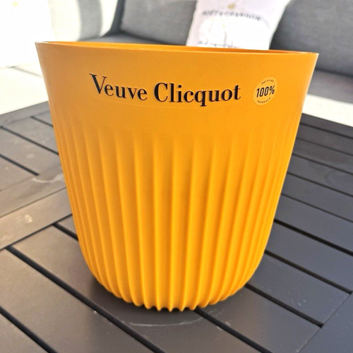 Veuve clicquot orange plastic - veuve,