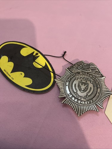 Fox prop gotham city detective - gotham,