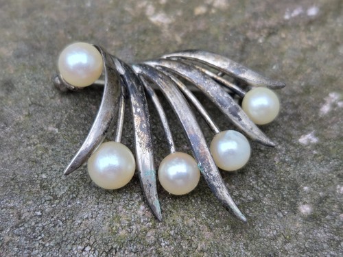 Beautiful mikimoto akoya - beautiful, pearl