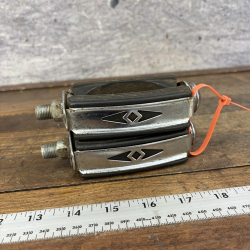 Vintage 1964 schwinn pedals - schwinn,
