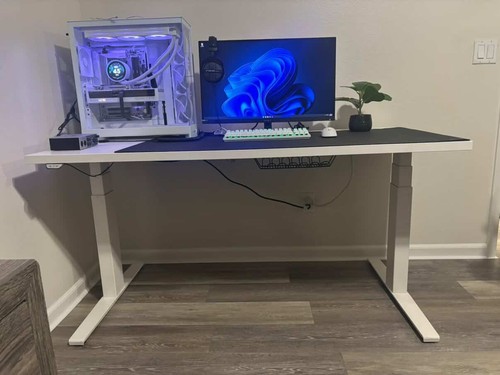 White herman miller - , desk